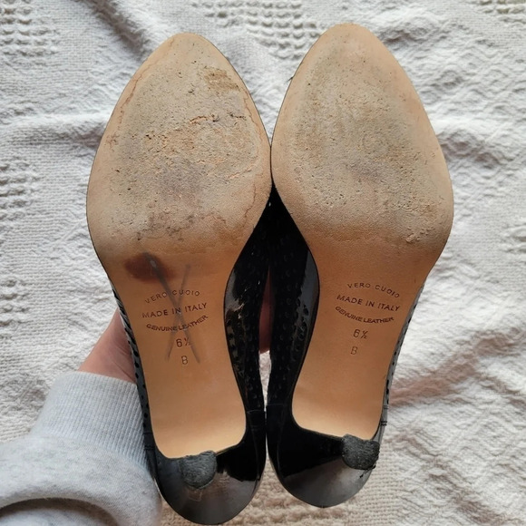 Just Capucci- Black, slip on style pointy toe heel. - Picture 8 of 11